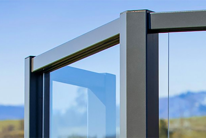eGlass Element™ thin top rail for minimum view obstruction