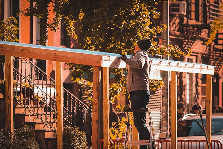 How to Tighten Cable Deck Railing