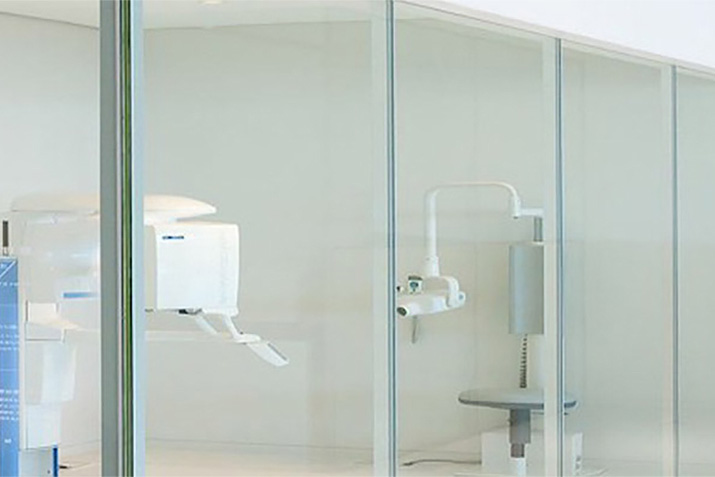 Shielding solutions you can look through: leaded glass and leaded acrylic