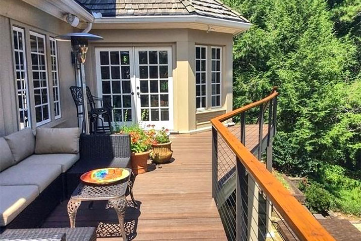 Start your summer renovation plans and customize the railing system of your dreams
