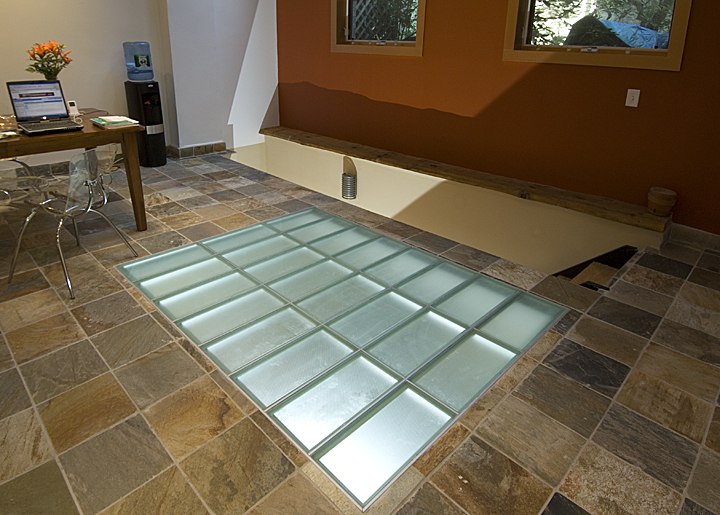 Aecinfo Com News Structural Glass Floor And Glass Block Paver