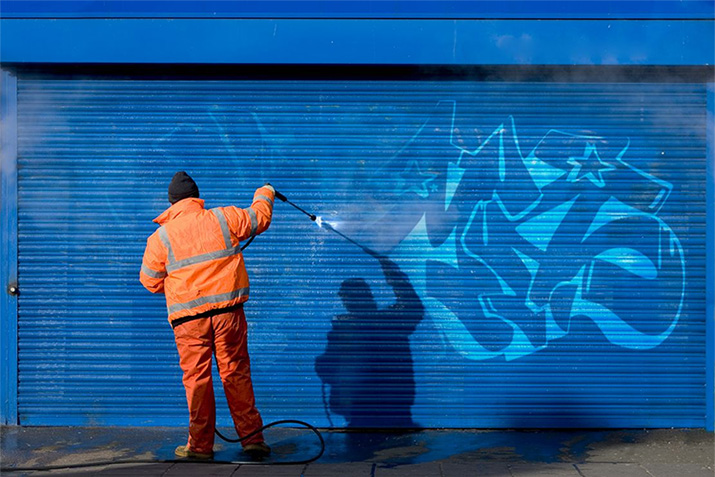 Surface Protection with Anti-Graffiti Powder Coating