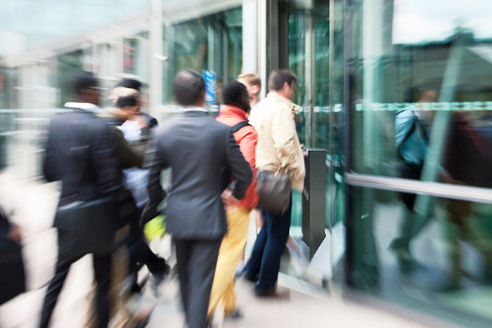 The Hidden Risks of Tailgating and Piggybacking in Secured Facilities