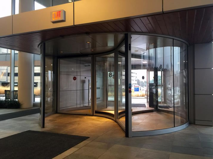 Wisconsin Hospitals Use Boon Edam Revolving Doors in Special, Double Entrance Solution